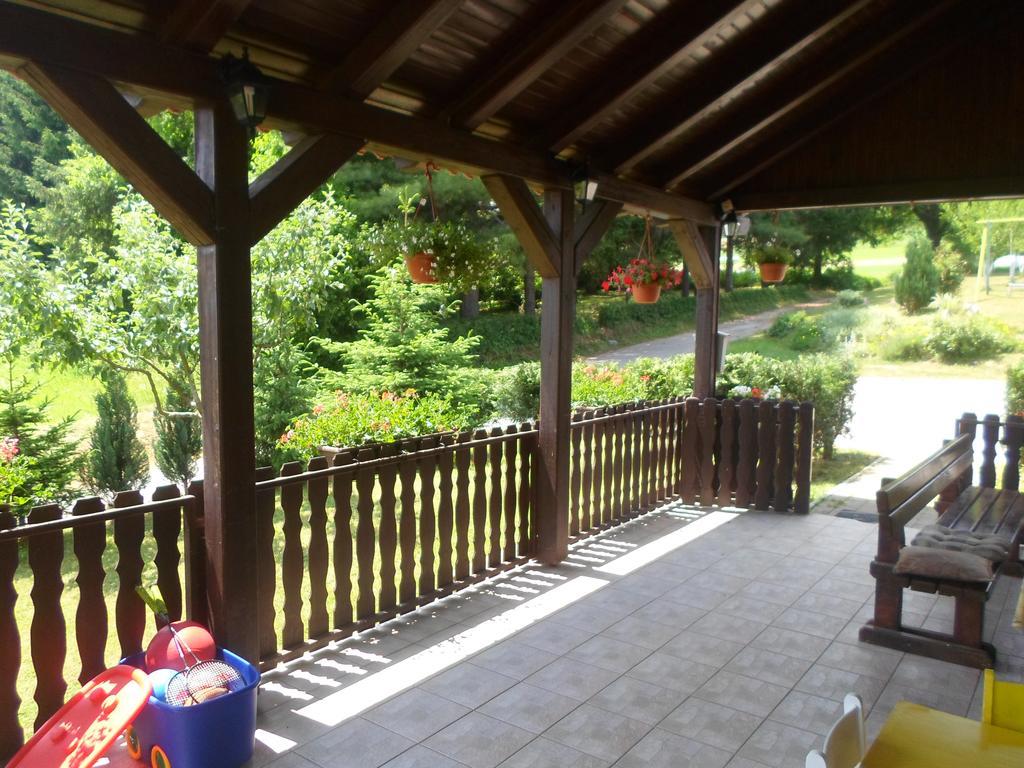 Ferienwohnung House Petra Rakovica Exterior foto