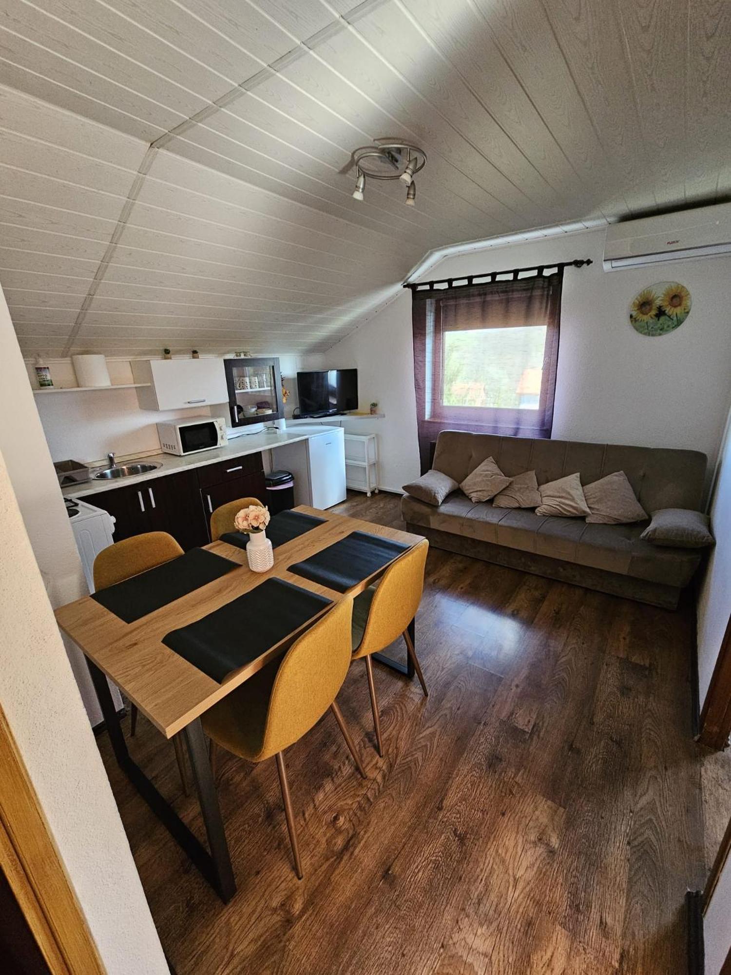 Ferienwohnung House Petra Rakovica Exterior foto