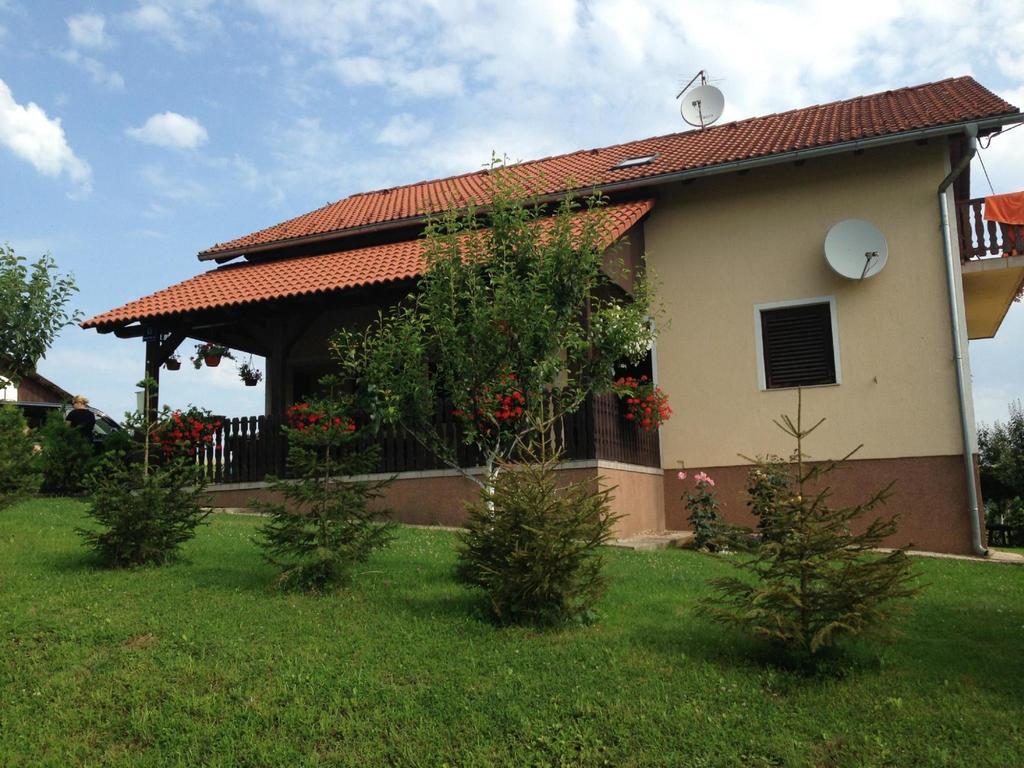 Ferienwohnung House Petra Rakovica Exterior foto