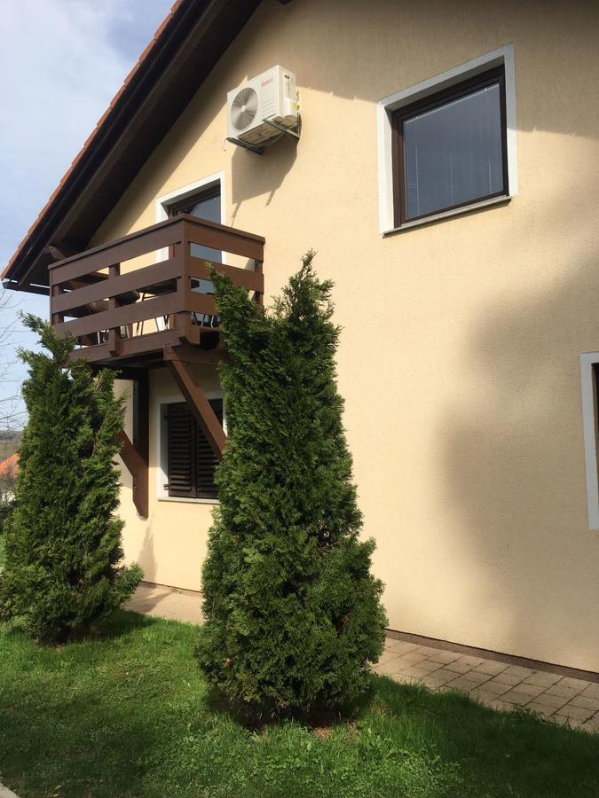 Ferienwohnung House Petra Rakovica Exterior foto